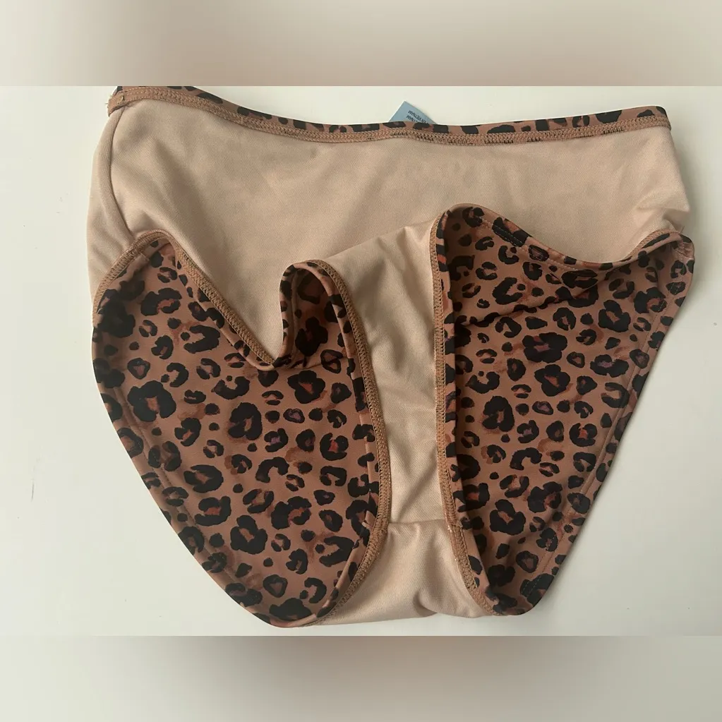 Shade & Shore Women's Animal Print High Waist Cheeky Bikini Bottom - Small - Image 3