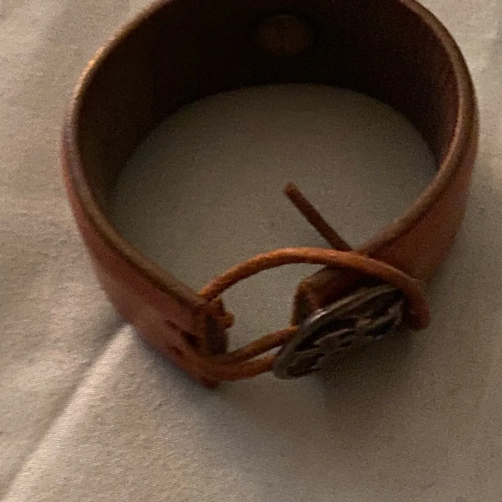 8” Brown Leather Bracelet Silver Round Pendant Western Cowgirl - Image 4