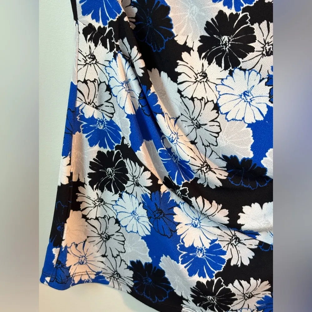 Ann Taylor Factory Black Blue Floral Tank Cowl Neck Ultra Flattering Size Medium - Image 5