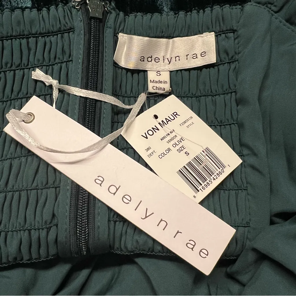 Adelyn Rae Womens Smocked Milkmaid Babydoll Midi Dress Size S Green Velvet NWT - Image 12