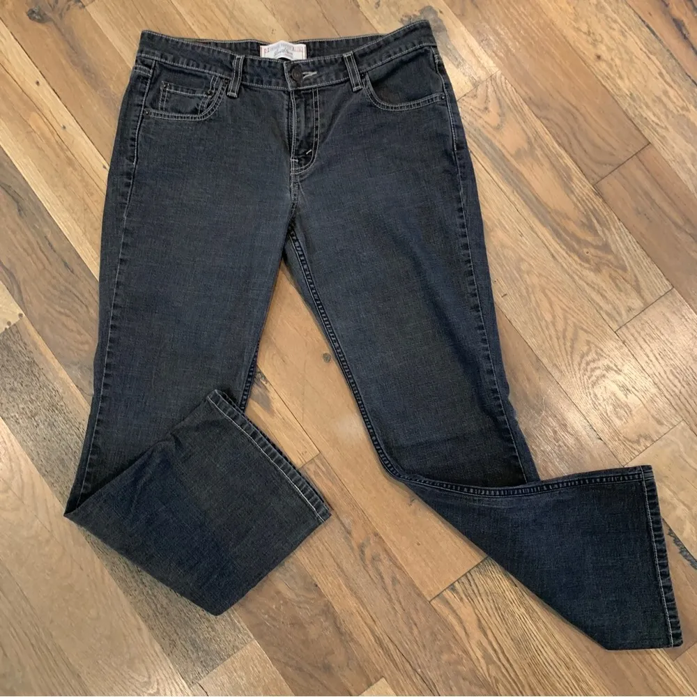 Levis Signature Low Rise Bootcut Jeans Size 11 - Image 2