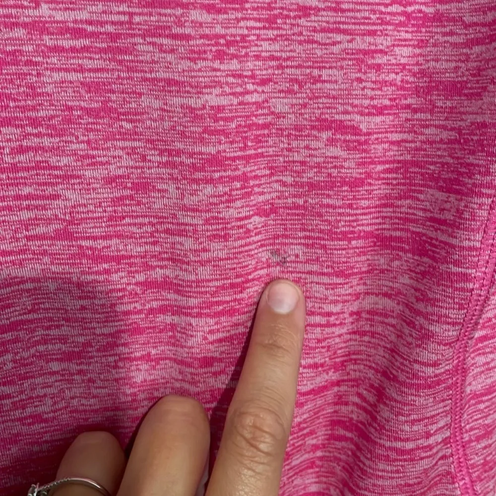 XS under Armour 1/2 zip long sleeve - Image 5