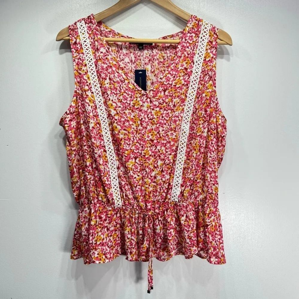 Adrienne Vittadini Dainty Floral Blousy Sleeveless Peplum Top with Lace Boho - Image 2
