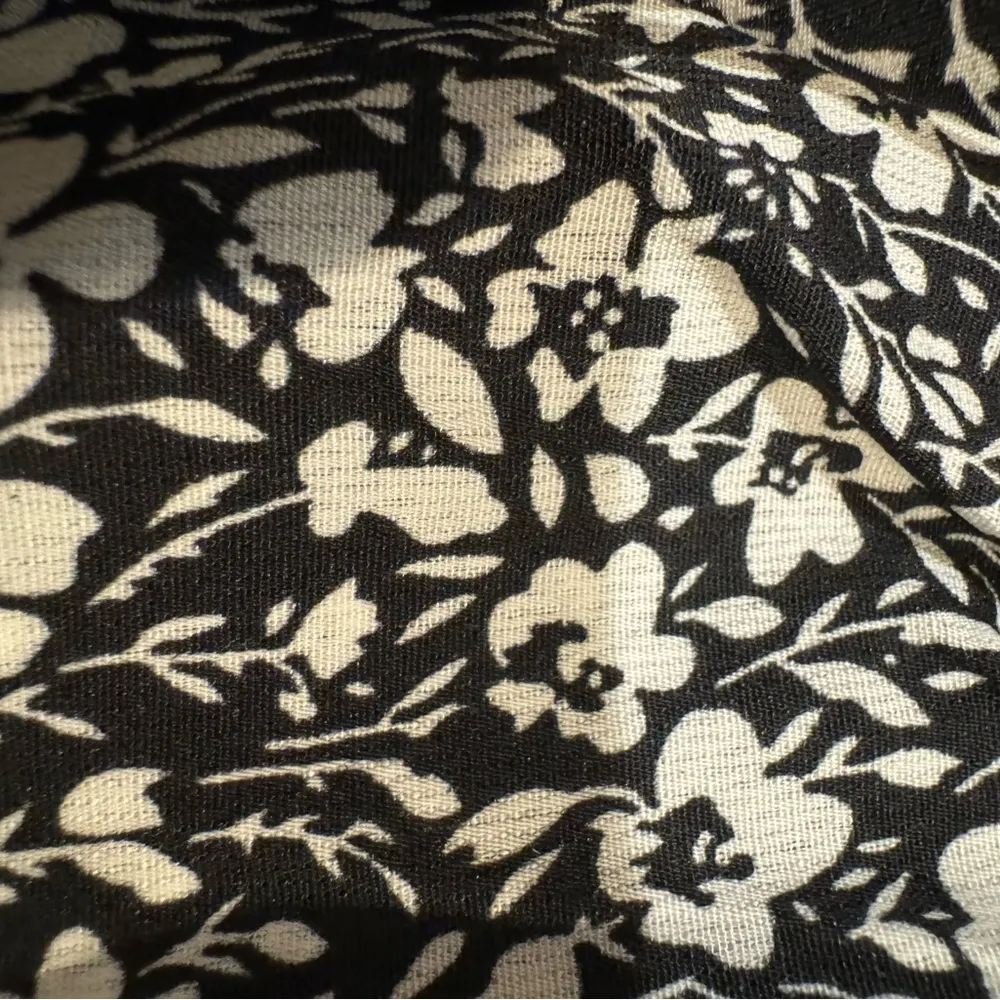 Paper Bag Ruffled Shorts Black Size M - Image 5