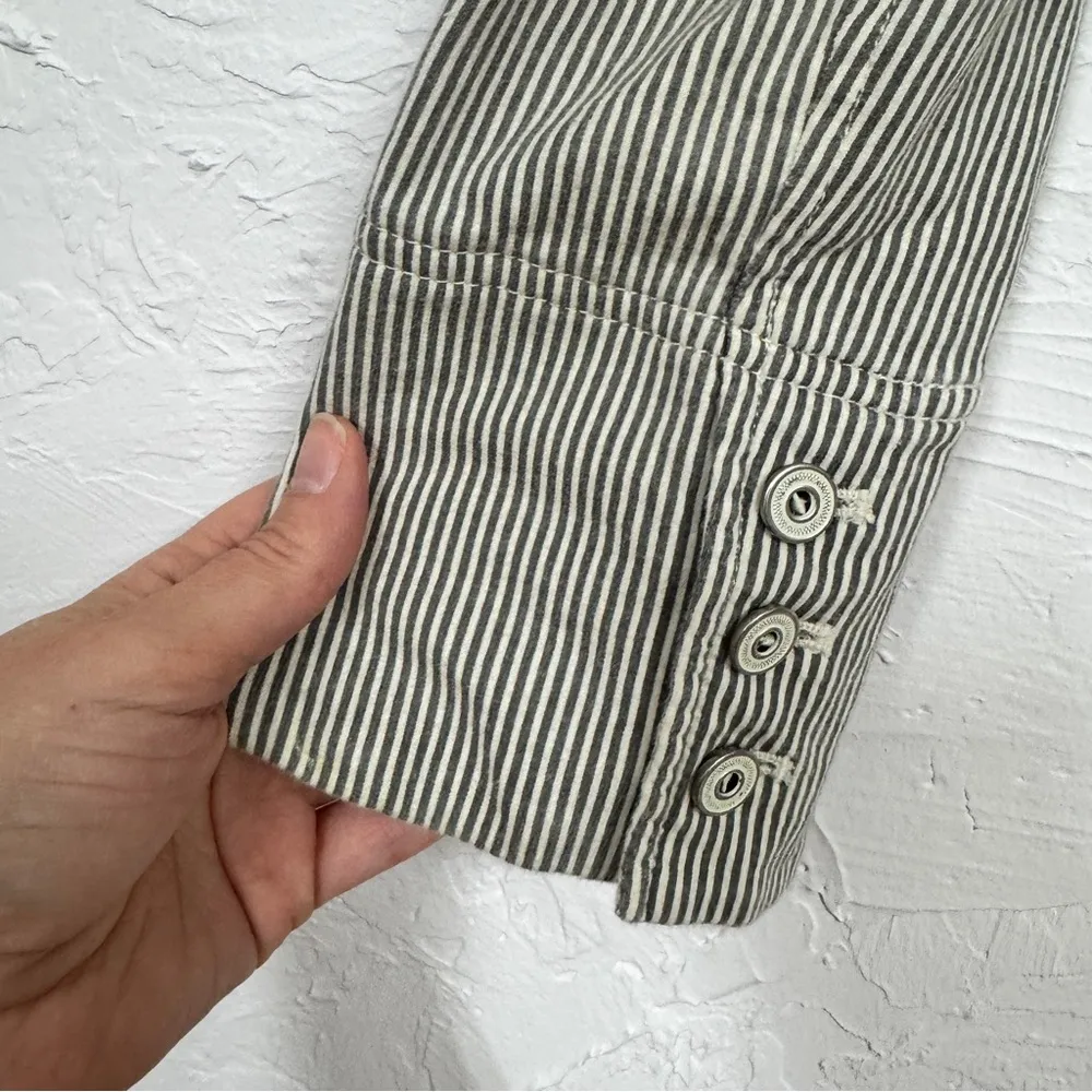 Anthropologie Allihop Grey White Striped Fitted Blazer Jacket Womens M Preppy - Image 4