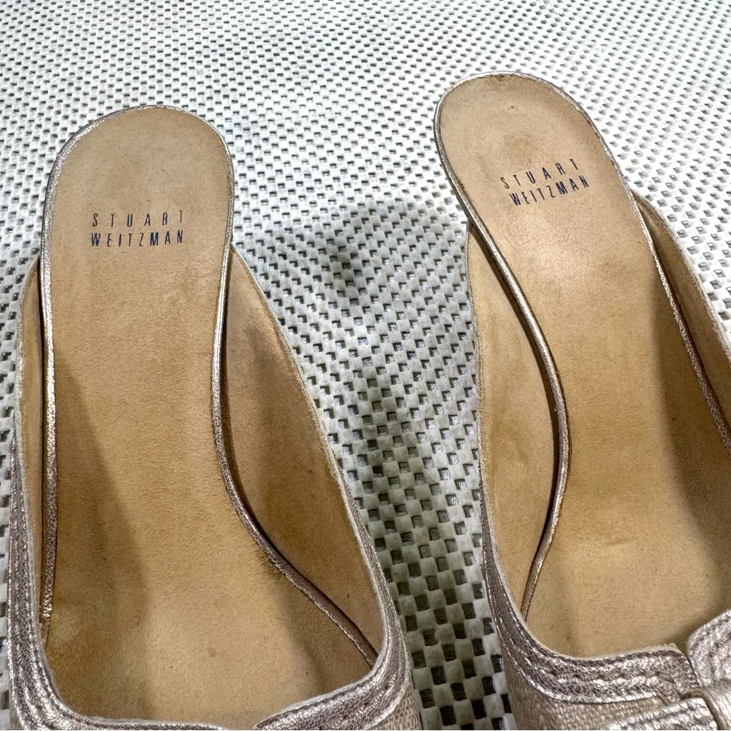 Stuart Weitzman Gold-Tone Leather Low Heel Peep Toe Bow Mules Size 8 - Image 4