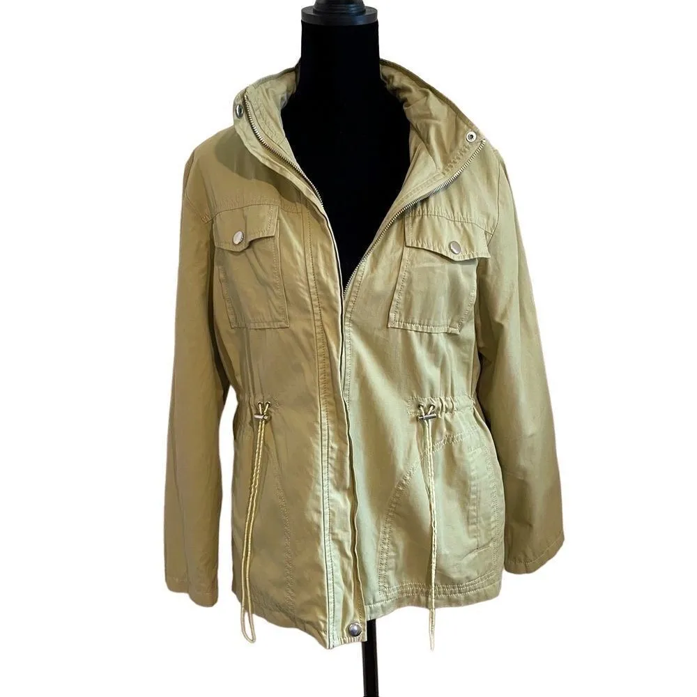 Forever Young Wind/raincoat.‎ Size Medium Celery Green - Image 3