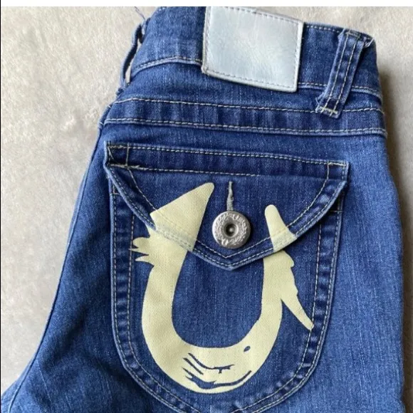 Great looking! True Religion, horseshoe blue jeans - Image 3