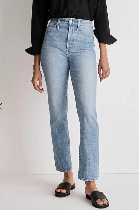 Madewell  Perfect Vintage Straight Jean in Ferman Wash - Image 6