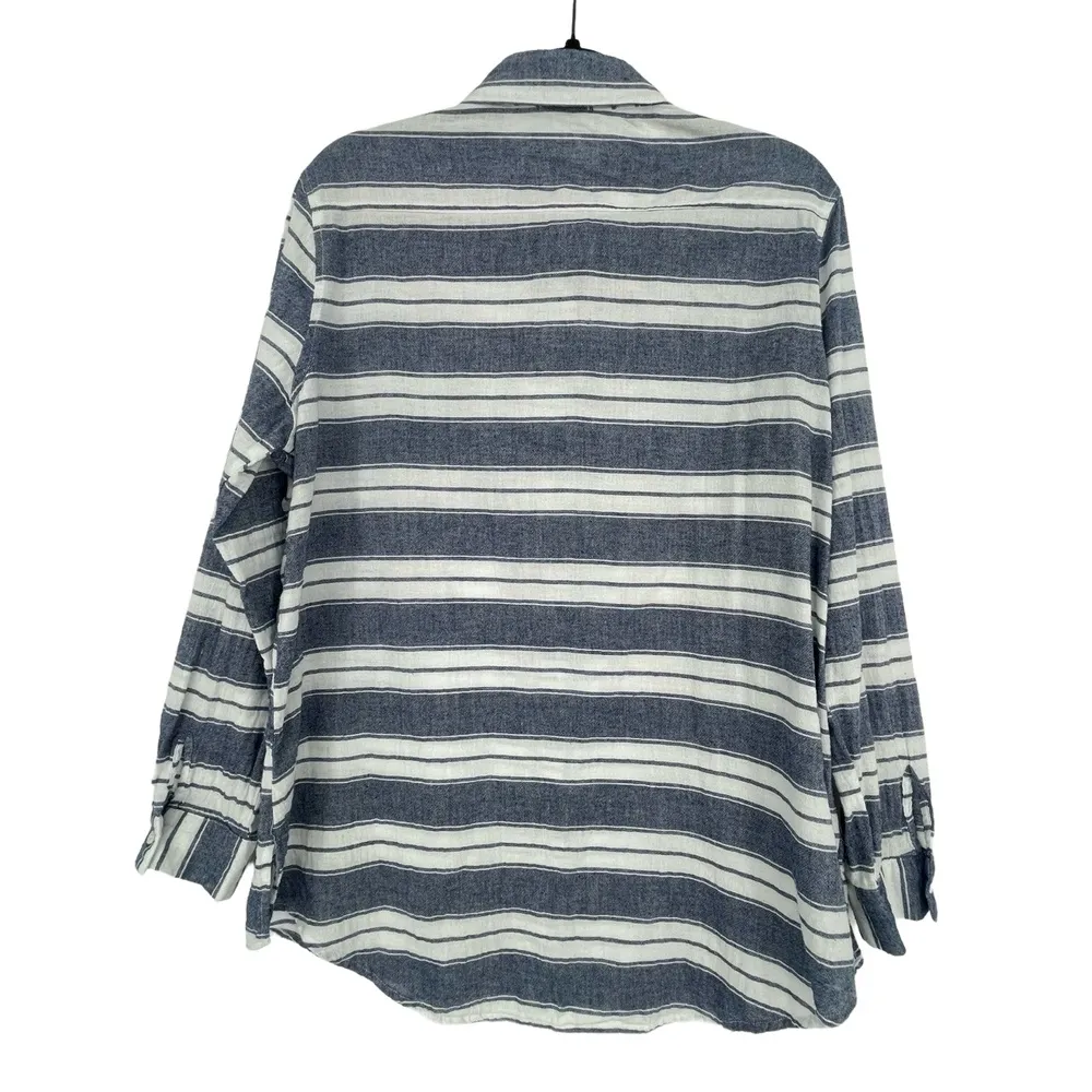 The Impeccable Pig Women's Classic Long Sleeve Button Down Pocket Collared Top M - Image 9