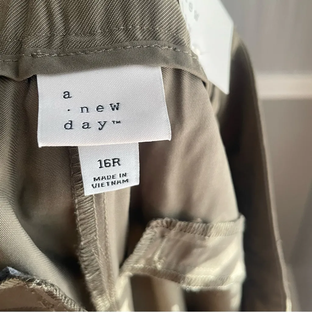 A New Day Dress Pants Size 16 - Image 10
