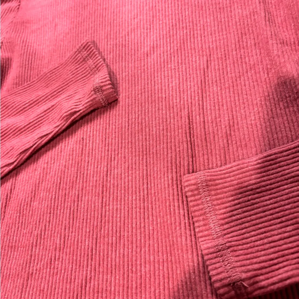 Old navy NWT long sleeve medium - Image 3
