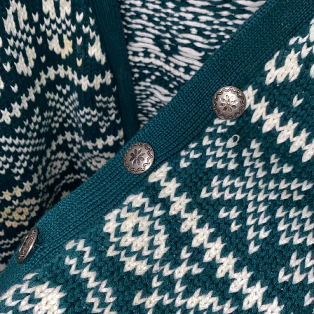 Vintage 90’s Gap Cardigan, Size M, Forest Green, 100% Cotton, small stains Size M - Image 4