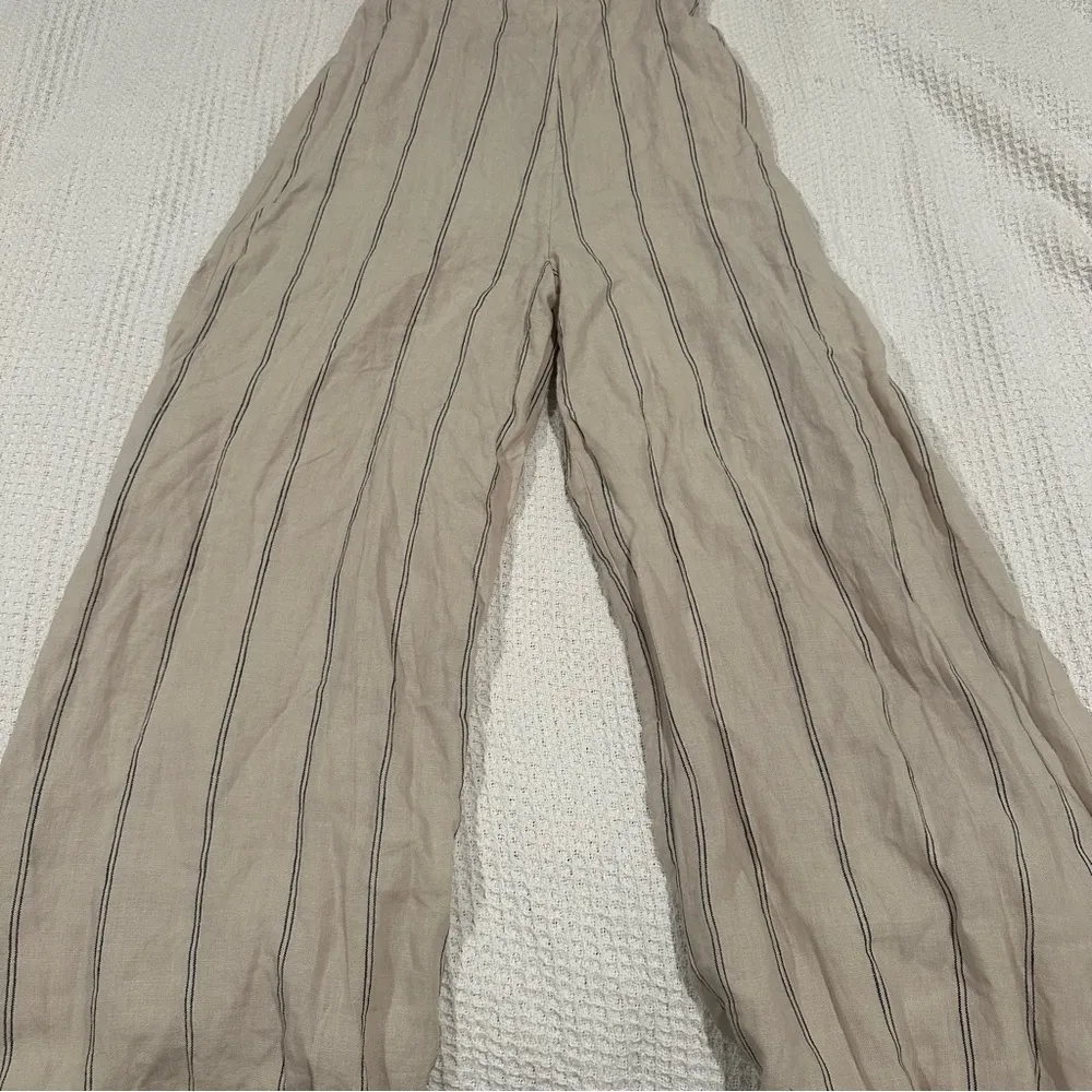 Reformation 100% Linen Elm Jager Jumpsuit size 8 striped blue jumpsuit open back - Image 5