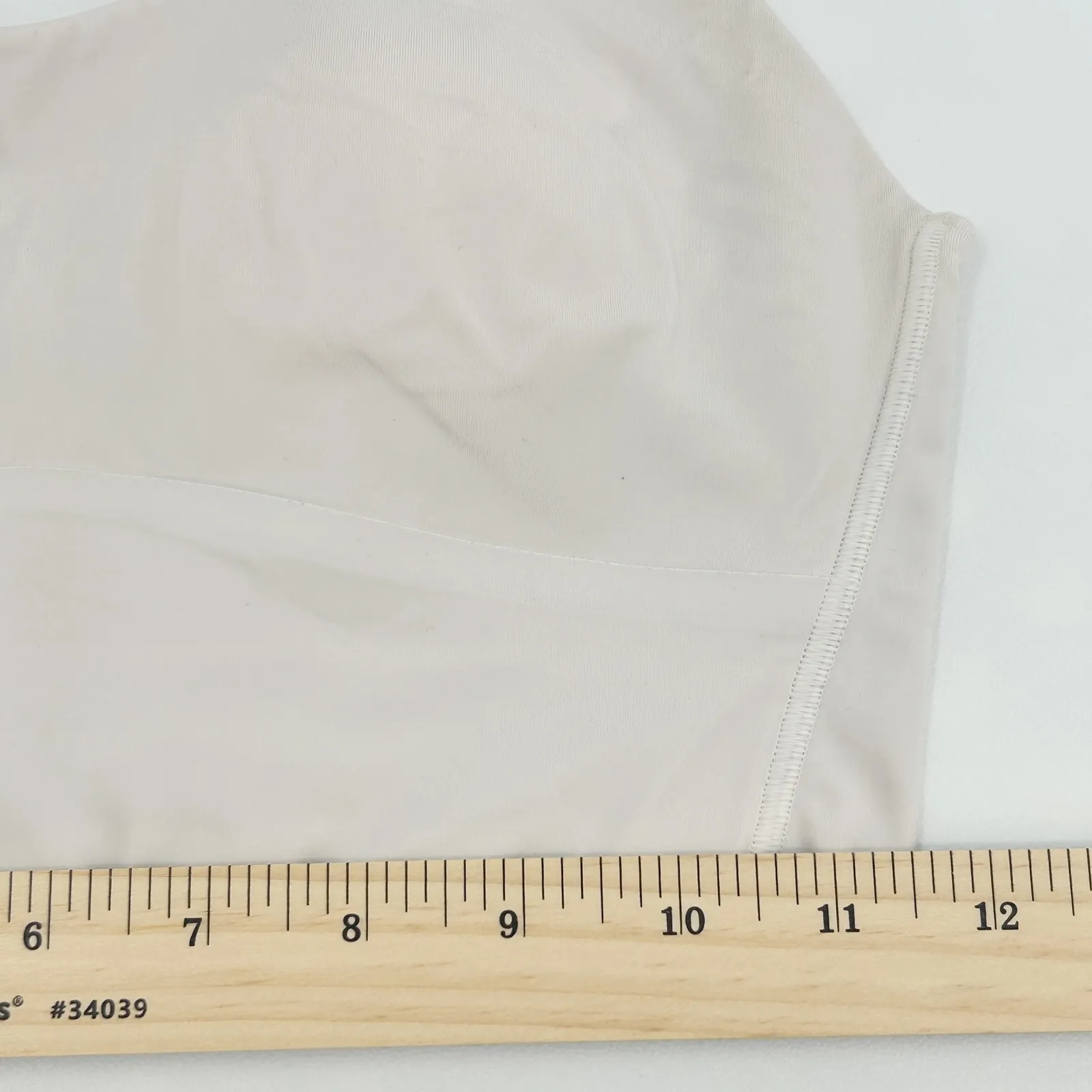 Lululemon Womens Athleisure Like A Cloud Light Support Longline Sports Bra White - Image 8