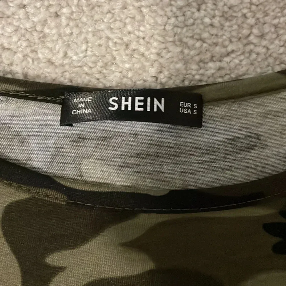 Camo SHEIN crop top size‎ small - Image 2