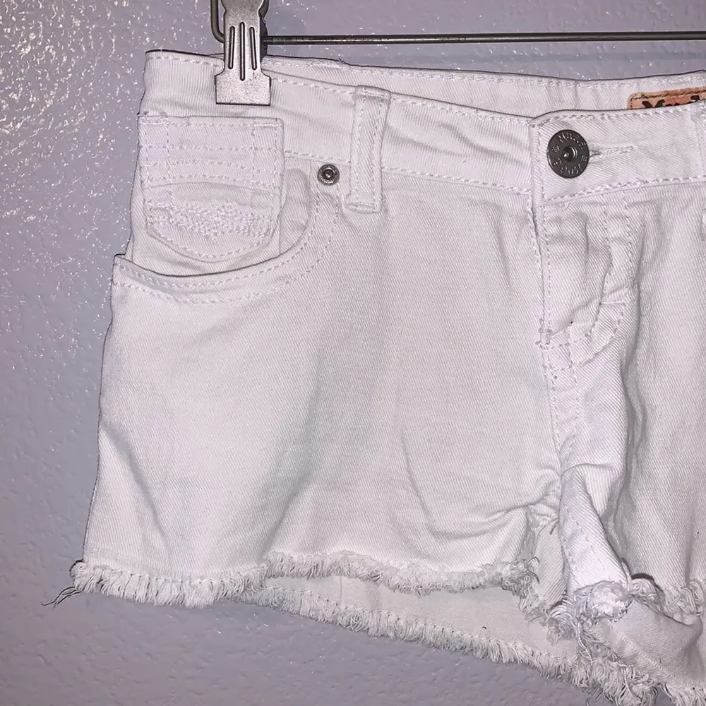 Mudd  white summer fridge jean shorts - Image 2