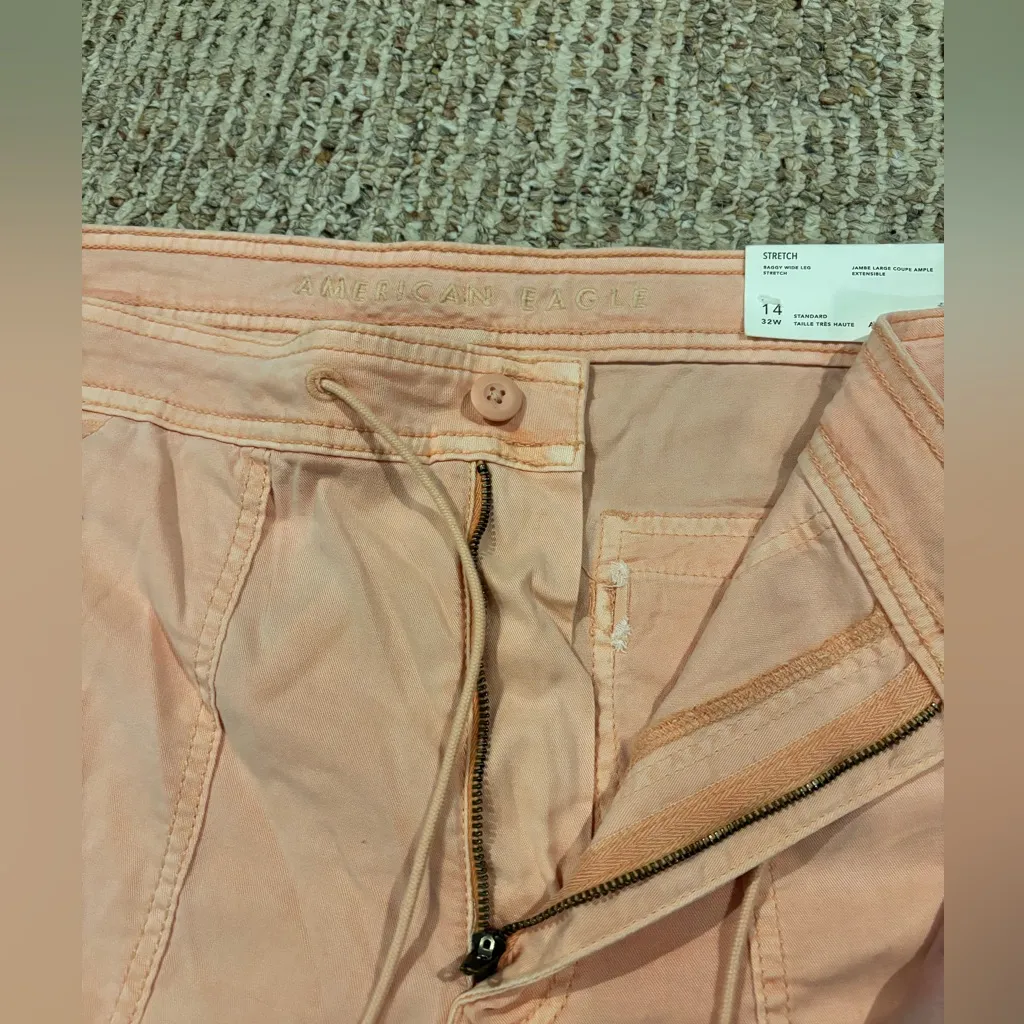 NWT American Eagle Outfitters Coral Cargo Pants Size 14 - Image 4