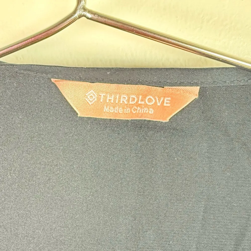 Thirdlove  Black Satin Robe - Image 9