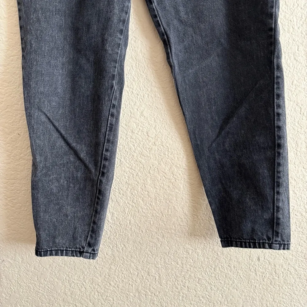 F21 Slouchy Fit black stonewash Button Fly womens jeans Size 25 - Image 4