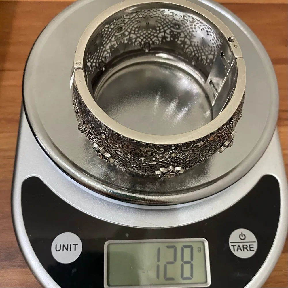 BRIGHTON "Sahuri" Crystal Ornate Flowers Silver Hinge Wide Cuff Bangle Bracelet - Image 5