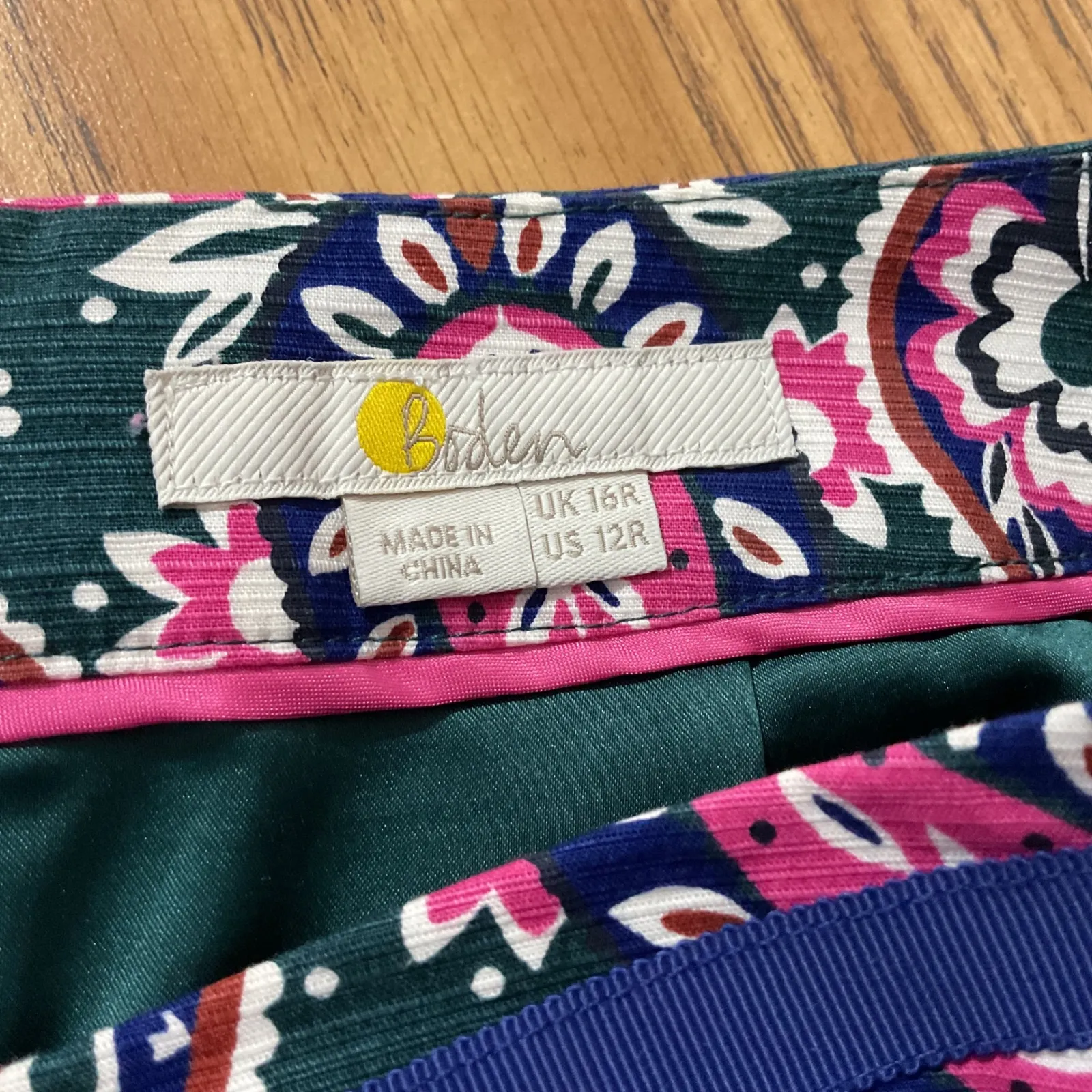 Boden Paisley Modern Pencil Skirt Women's Size 12R Green - Image 7