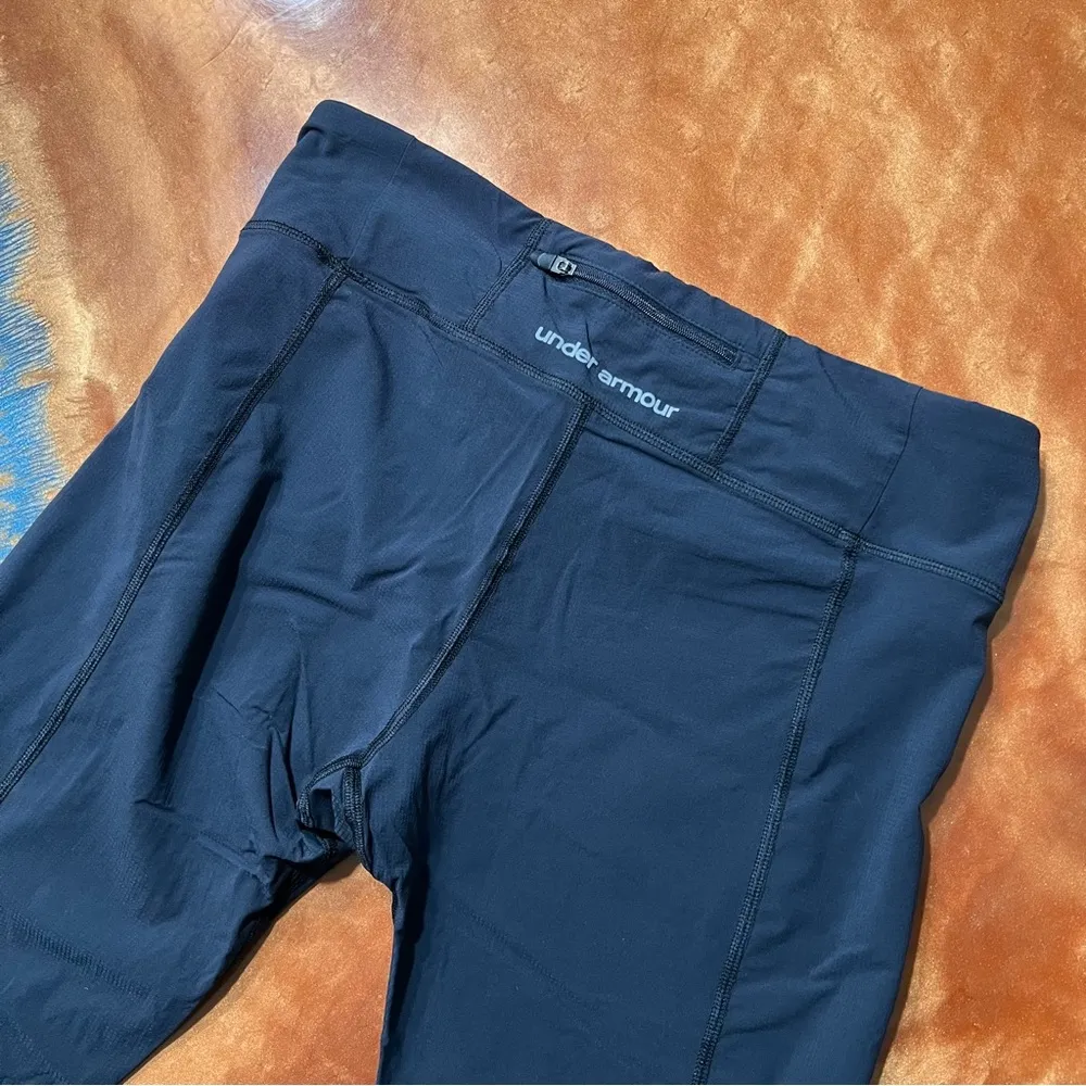 Under Armour  Capri Pants black medium - Image 2