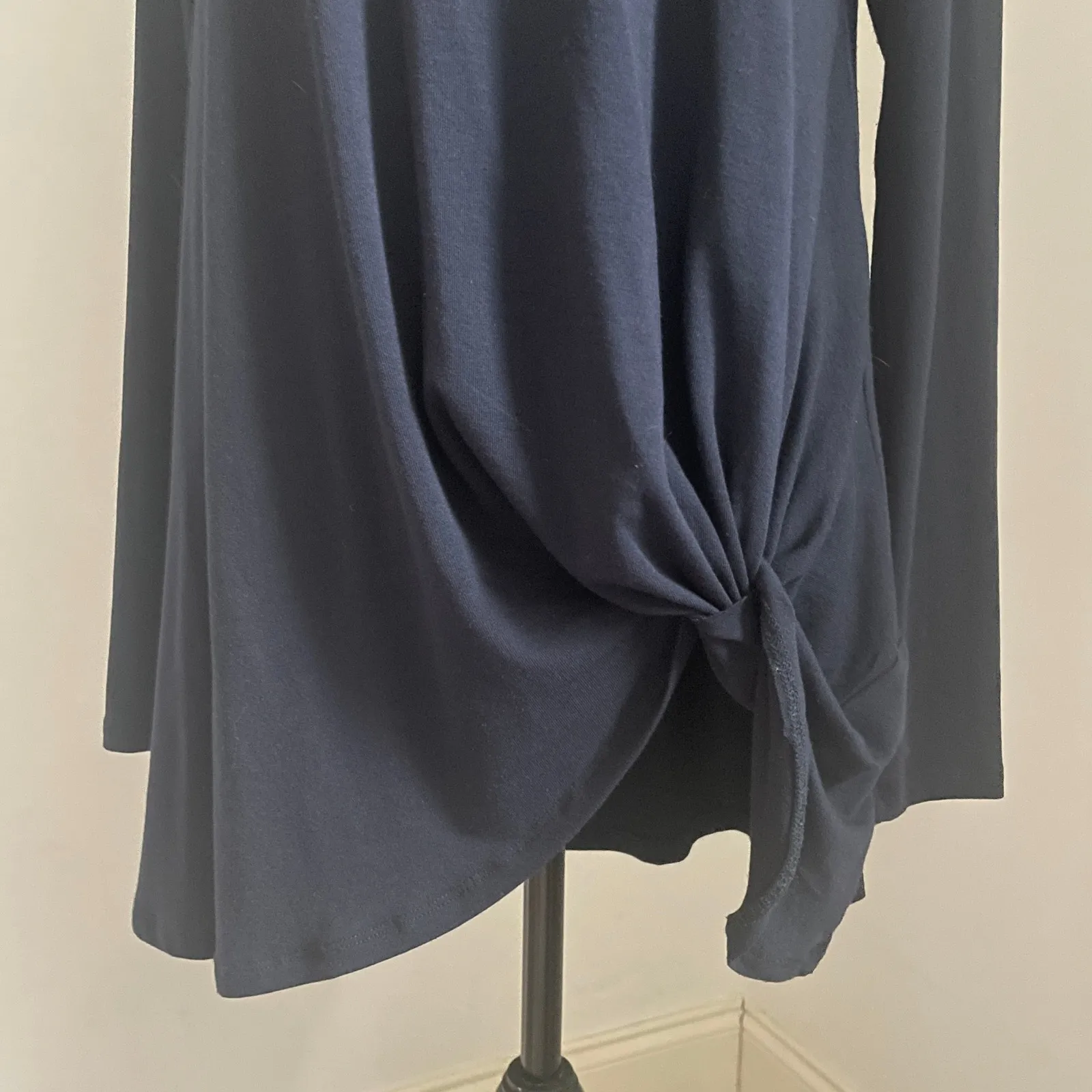 Long Sleeve Knit Tunic Top Womens Medium Navy Blue  Knot Detail Cozy Layer Comfy - Image 3