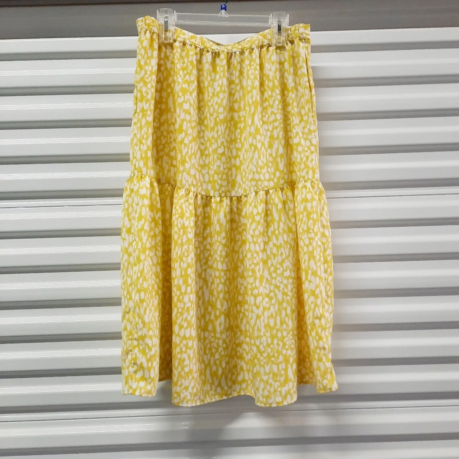 Who What Wear Women Skirt Size Large Yellow Leopard Print Tiered Cottage Fairy - Image 2