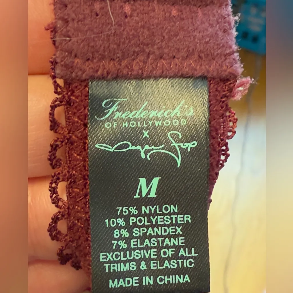 Frederick’s of Hollywood X Megan Fox Lace Teddy Bodysuit Lingerie Medium - Image 4