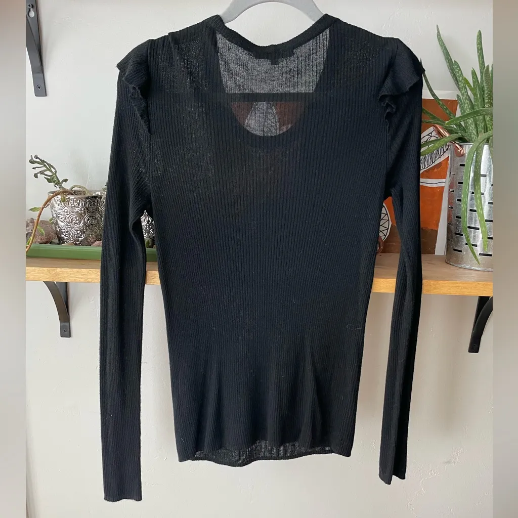 Madewell Black Ribbed Ruffle Shoulder Sweater Size Small - Image 3