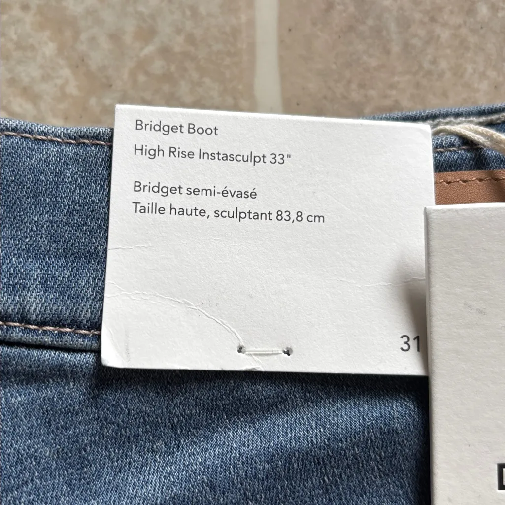 DL1961 Classic Blue Flare Jeans - Image 8