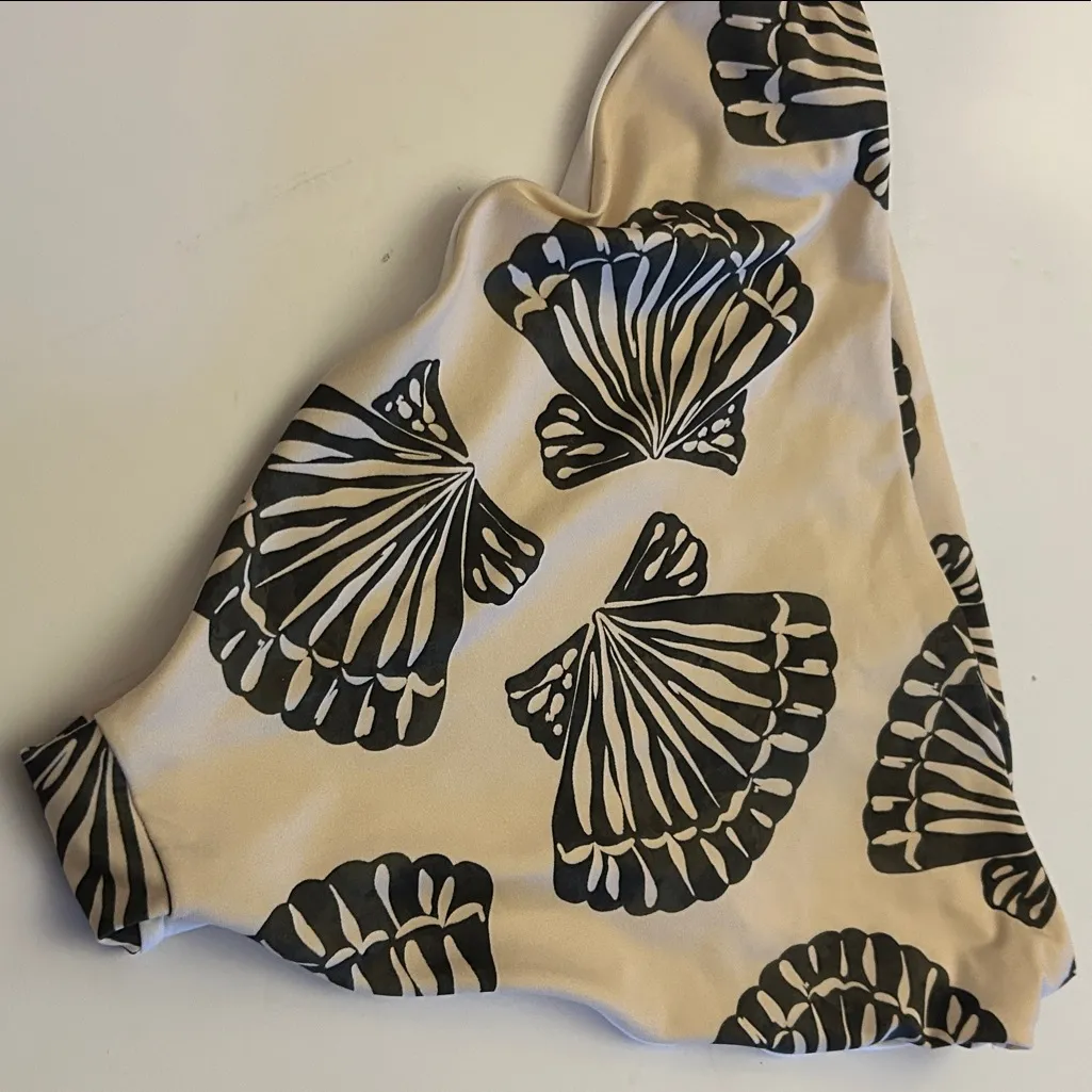 New Anthropologie encantador esther shells size large cream olive high cut - Image 5