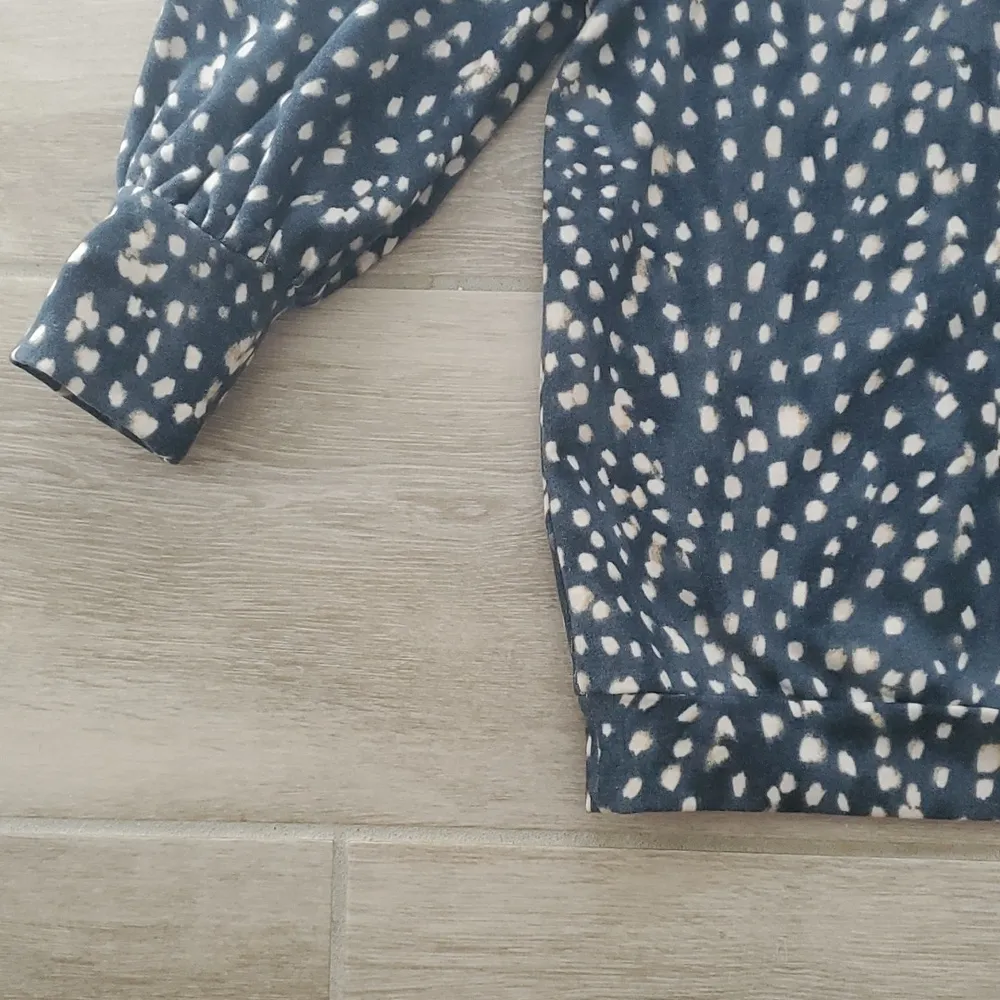 Ann Taylor Puffed Sleeve 3/4 Sleeve Sweatshirt Top - Image 5