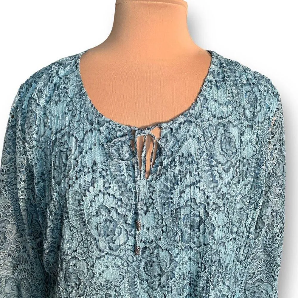Catherines Blue Floral Lace Bell Sleeves Open Keyhole Neckline Pullover Blouse Size 3X - Image 4