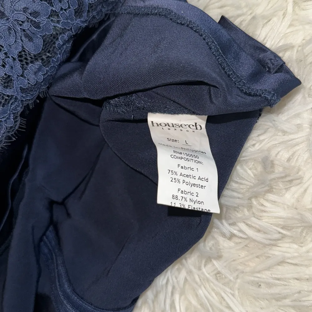 NWOT HOUSE OF CB Cecilie Navy Satin & Lace Cami Top Sz L - Image 10