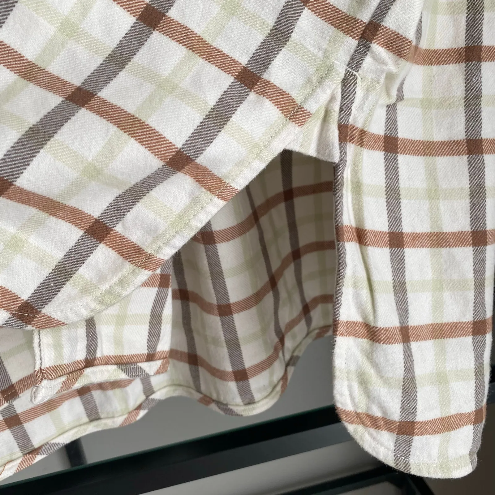 Everlane NWT  Boxy Fit Flannel Button Down Shirt - Image 3