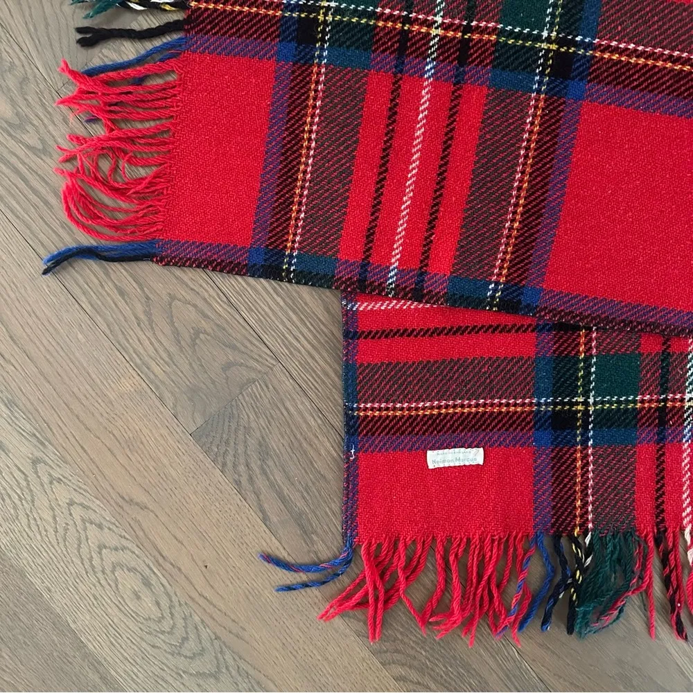Vintage Neiman Marcus 100% Wool Classic Plaid Blanket Scarf in Red Tartan Plaid - Image 5