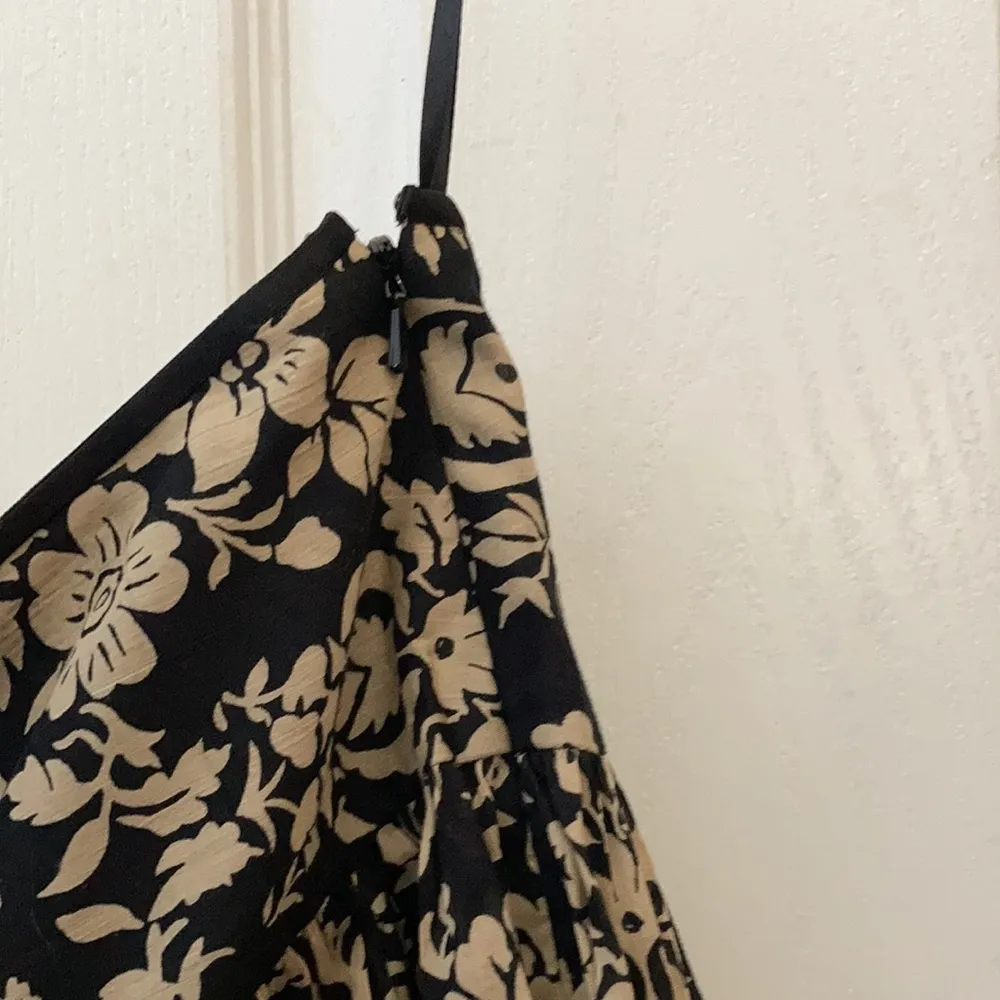 FINAL MARKDOWN Jones New York signature skirt medium - Image 4