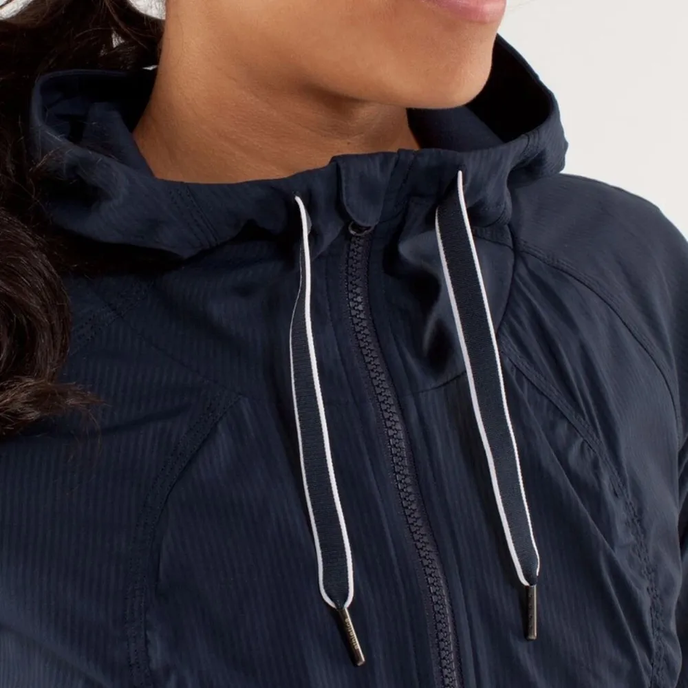 Lululemon Dance Studio full zip hooded jacket navy blue, pinstripe size 4 (S) - Image 11