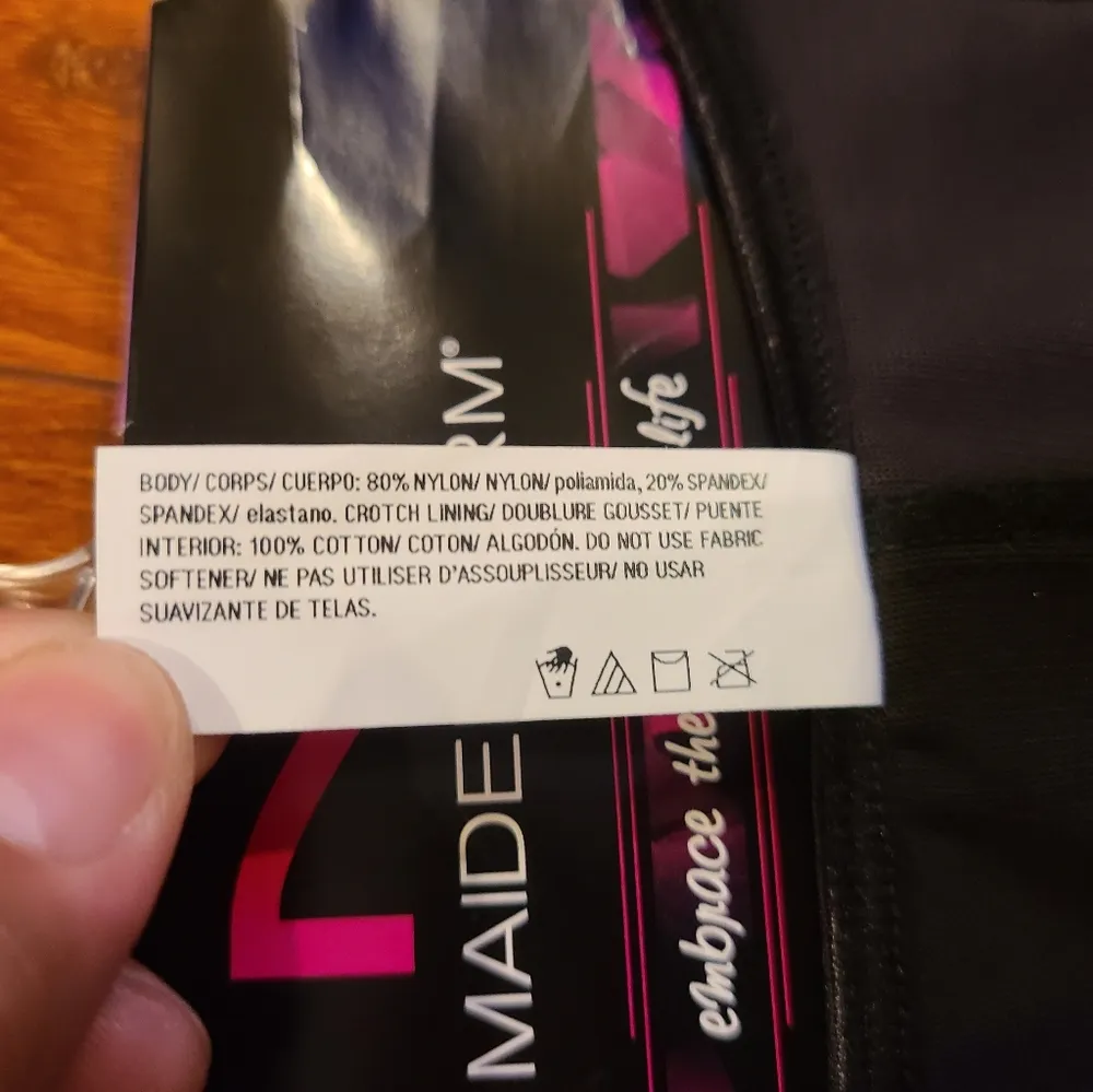 Maidenform Black Bodysuit Size Small - Image 7