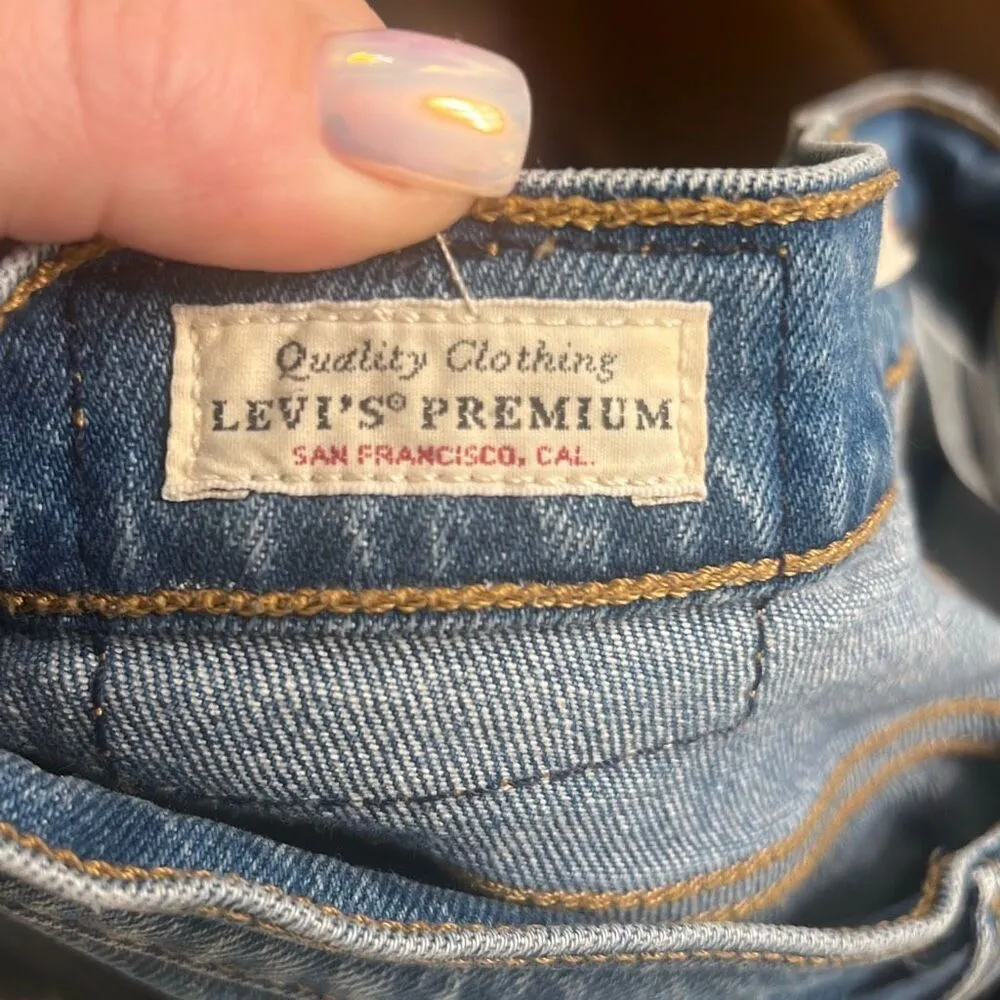 ✨Levi's® Wedgie Icon Fit Ripped Straight Leg Sz 26 Jeans✨ - Image 9