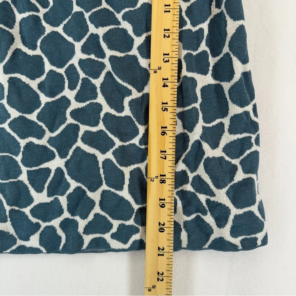 Ann Taylor Giraffe Print Viscose Shell Size XS - Image 3