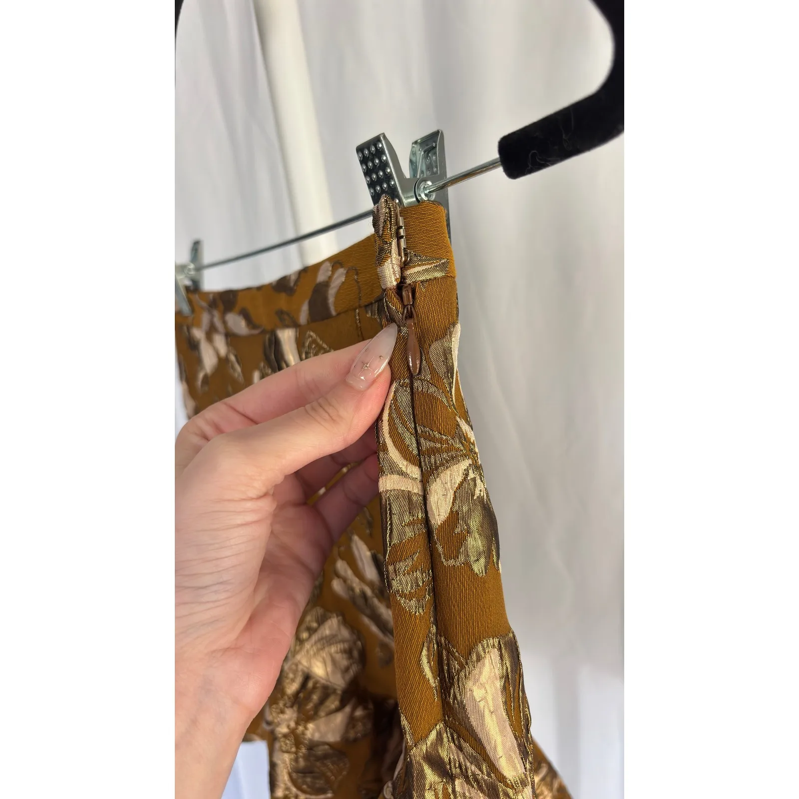 $345 NWOT Love Shack Fancy Eliza Ruffle Mini Skirt Brown Metallic Women's Size 0 - Image 4