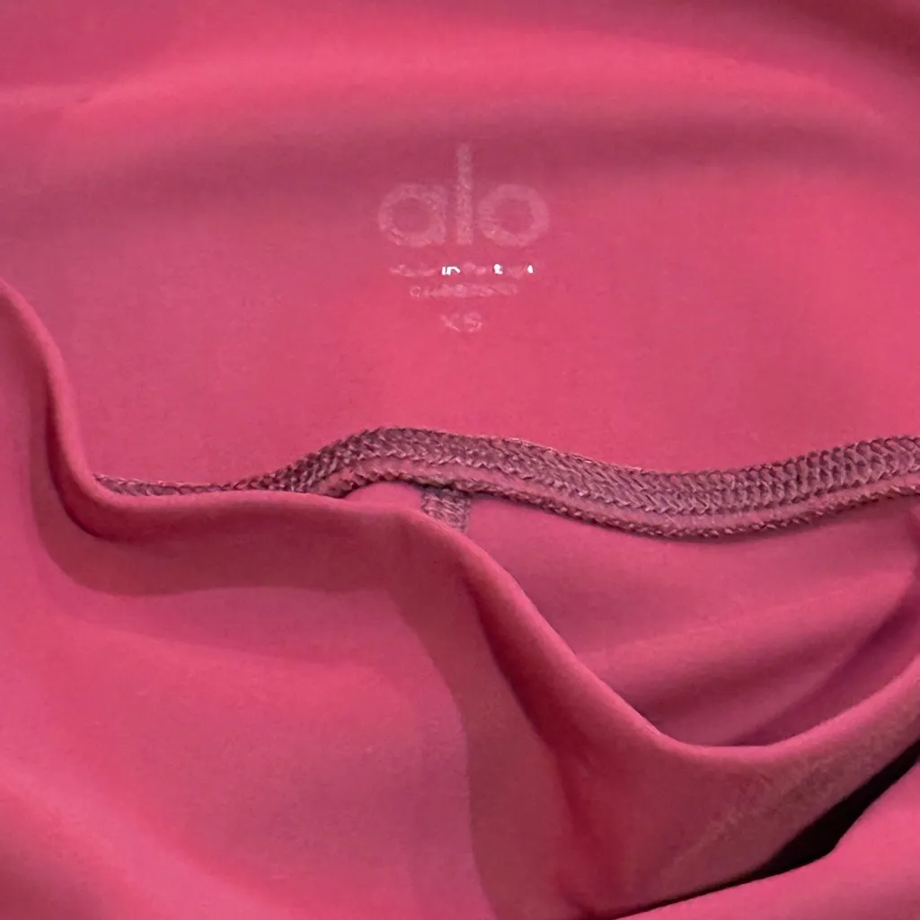 ALO YOGA Ripped Warrior Red Leggings size XS 2/4 small flaw full length - Image 7