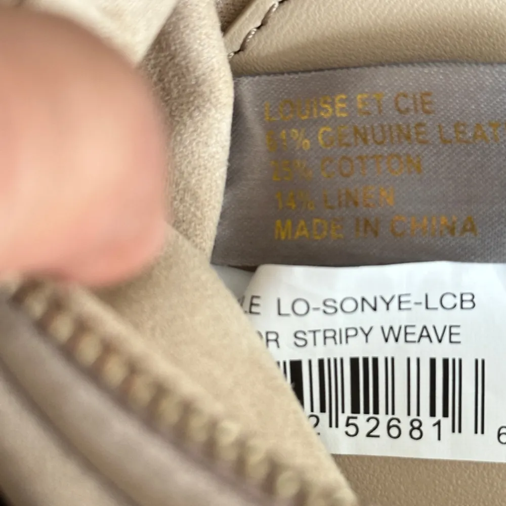 Sonye Large Tote Bag
Textured Stripes Black and White - Image 11