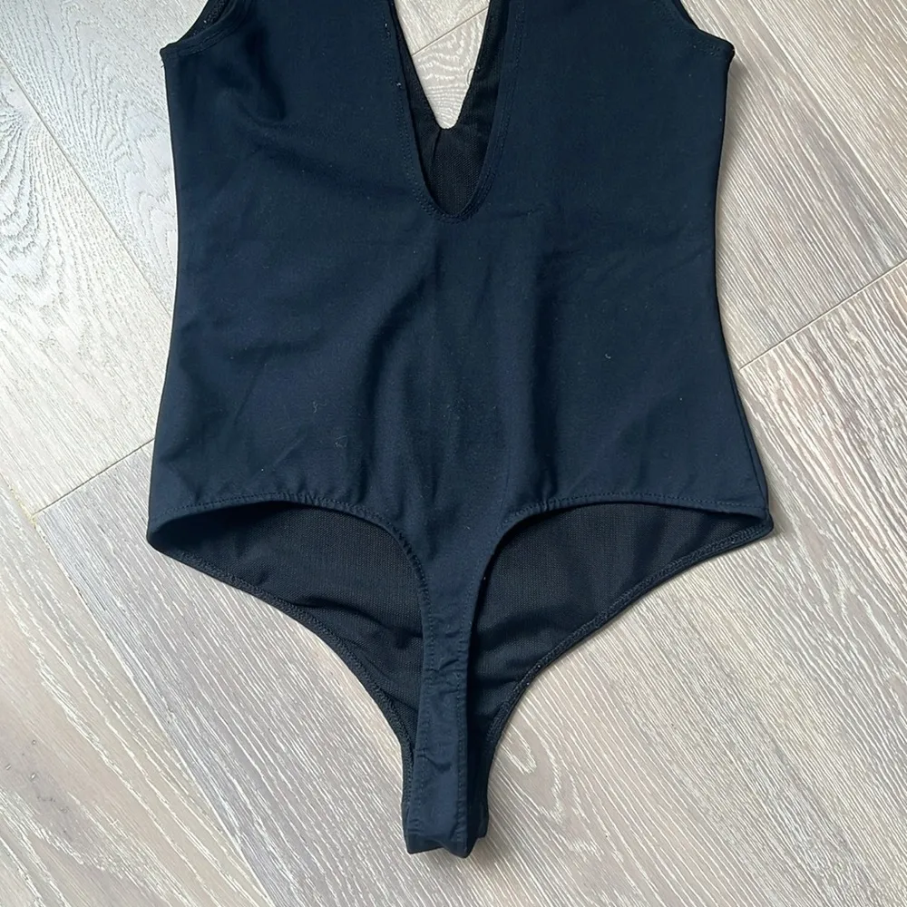 Free People Black V Neck Bodysuit - Image 6