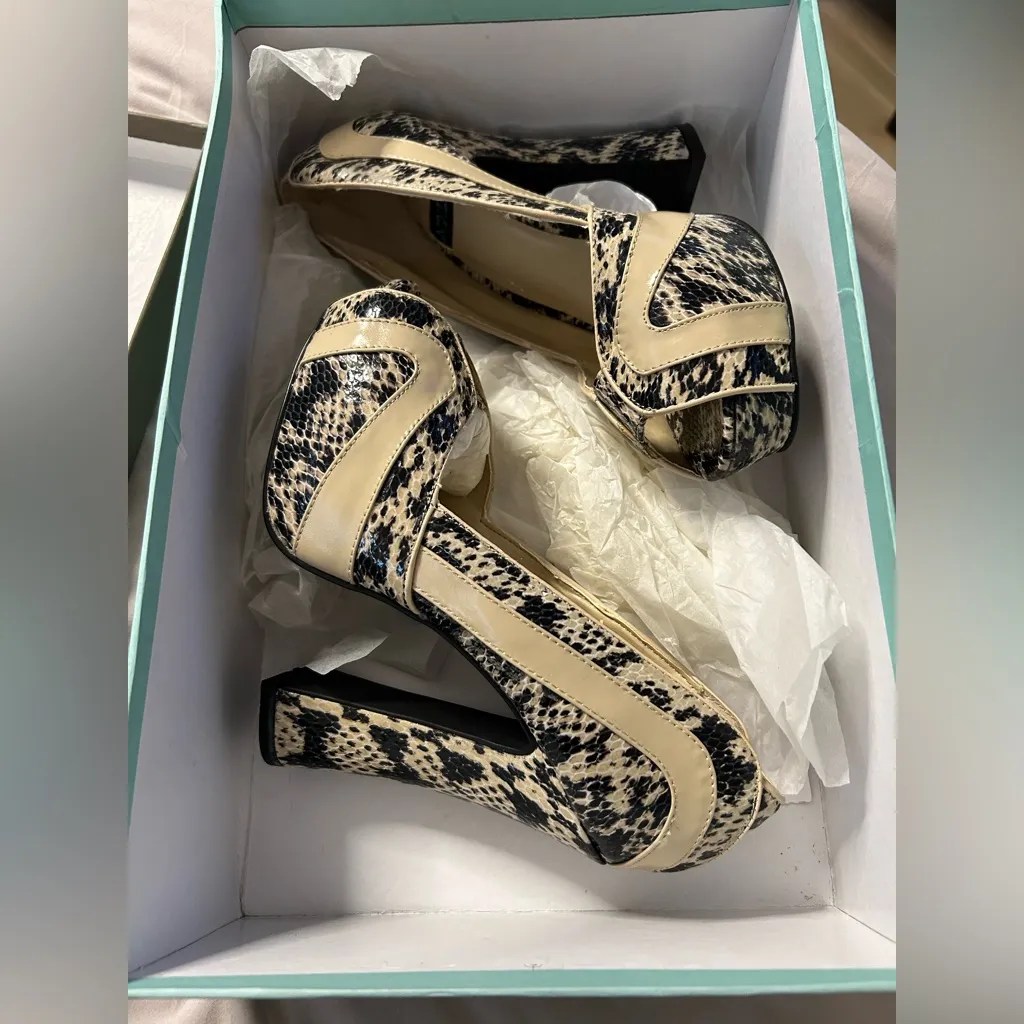 NEW N.Y.L.A. Peep Toe Platform Heel Pumps Genuine Leather Snakeskin 5” heel 6 Tan - Image 4