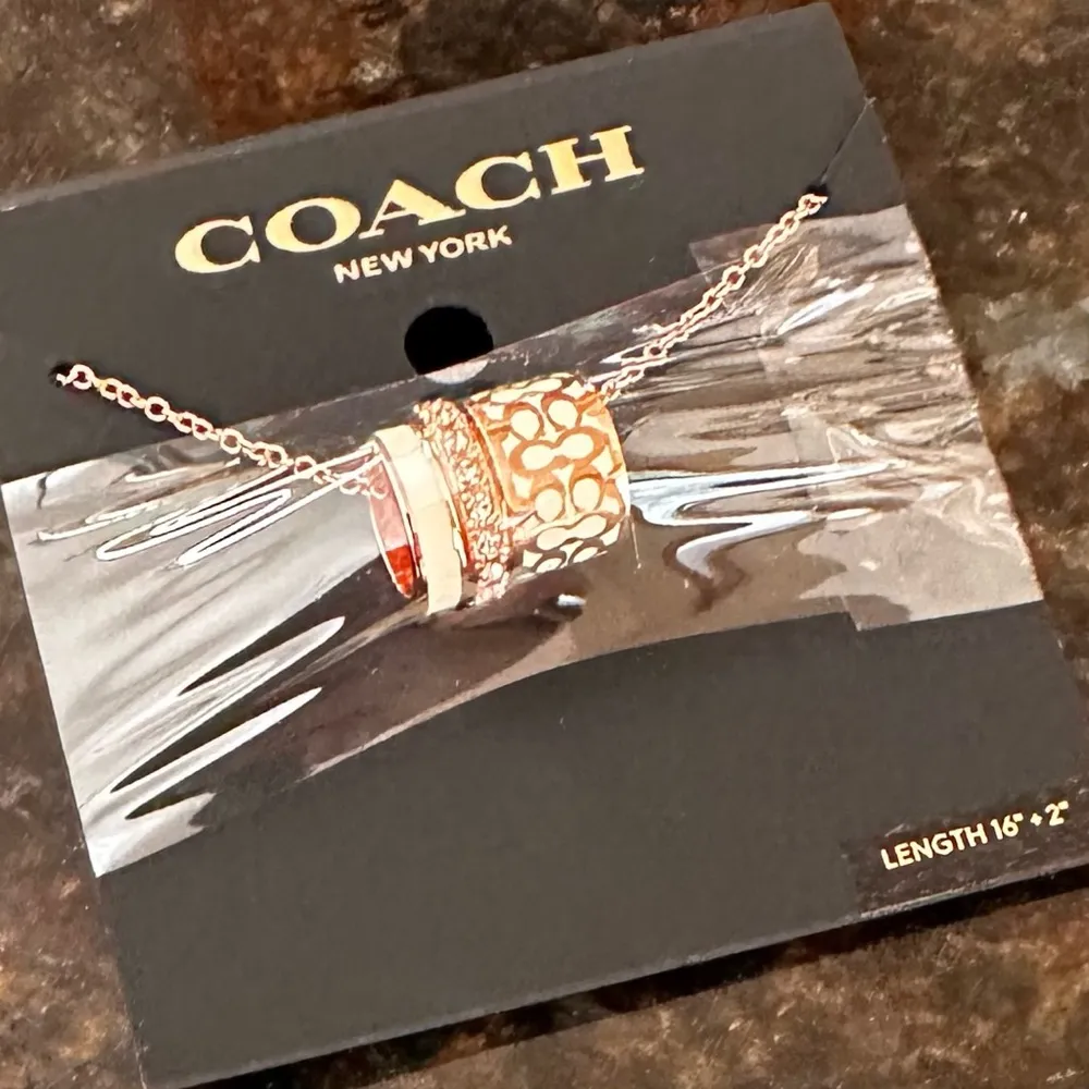 NWT Authentic Coach Rondell 3-Ring Circle Motif Necklace; Rose Gold/White - Image 4