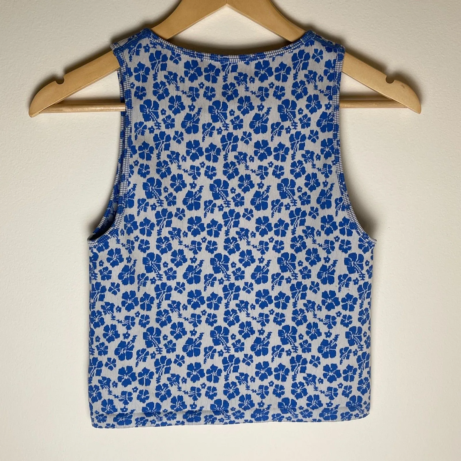 Forever 21 | Blue & White Hawaiian Hibiscus Print Ribbed Tank | S/M - Image 2